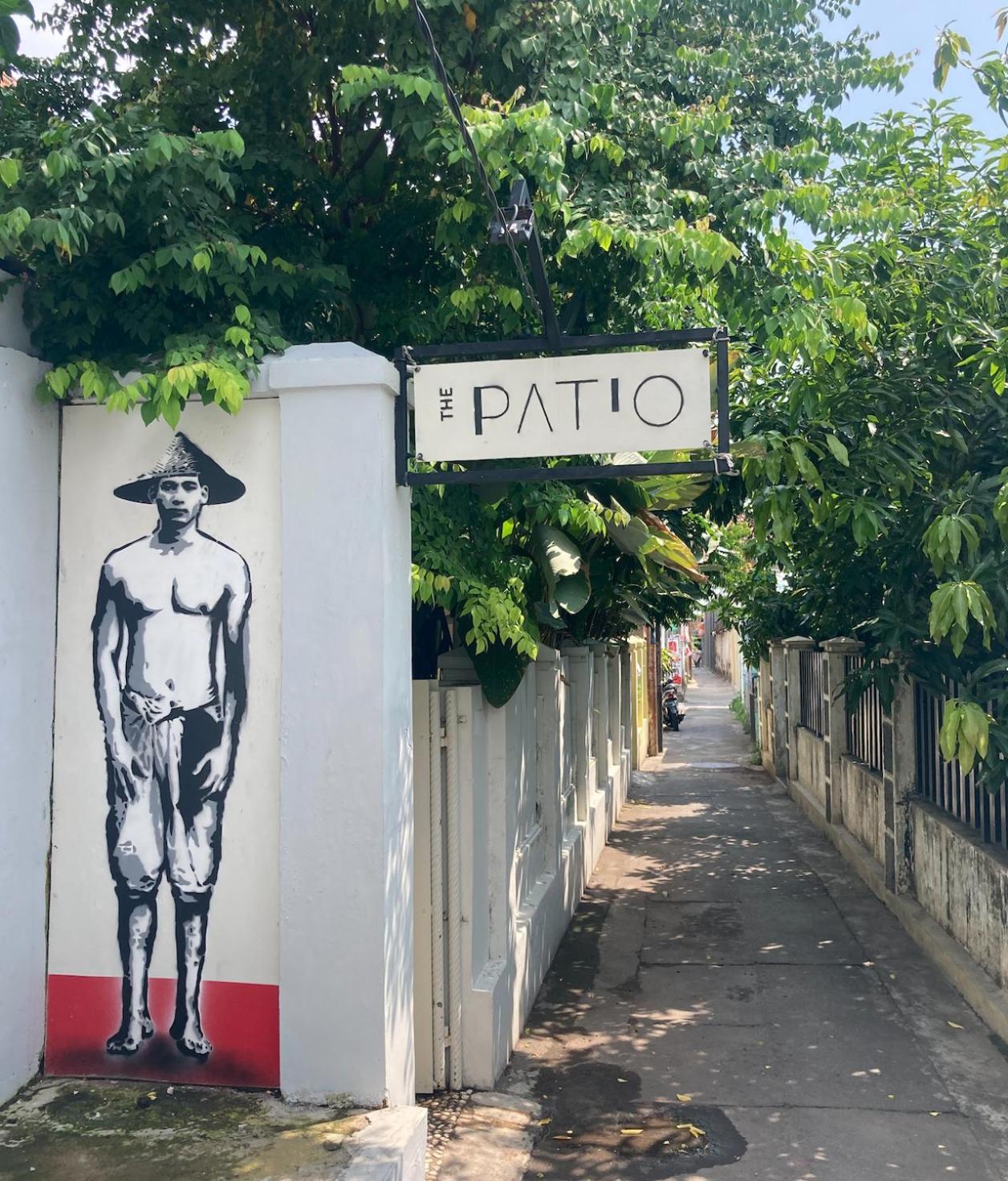 The Patio Yogya Apartment ยอกยาการ์ตา ภายนอก รูปภาพ