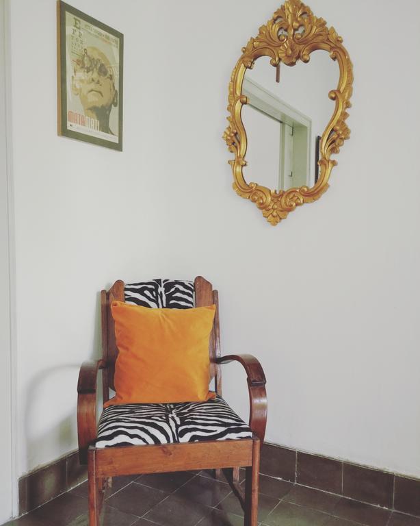 The Patio Yogya Apartment ยอกยาการ์ตา ภายนอก รูปภาพ